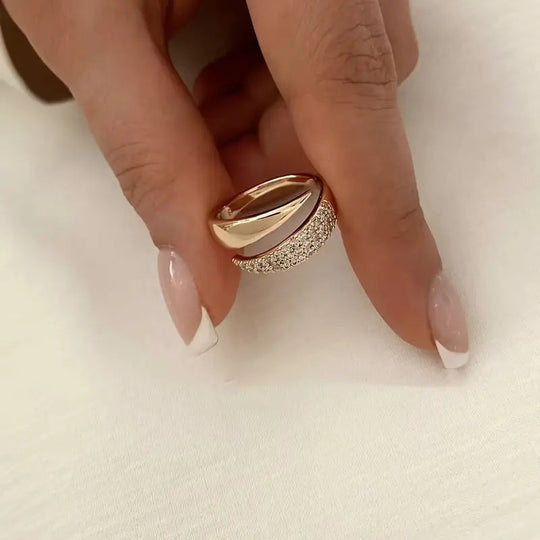 LUMIÈRE | ELEGANTE GOUDEN RING MET FONKELSTENEN (1+1 GRATIS)