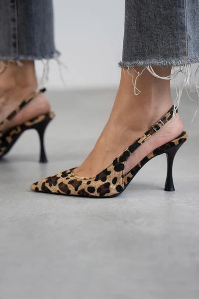 CLARA | LUIPAARD PUMPS MET ELEGANTE PUNT